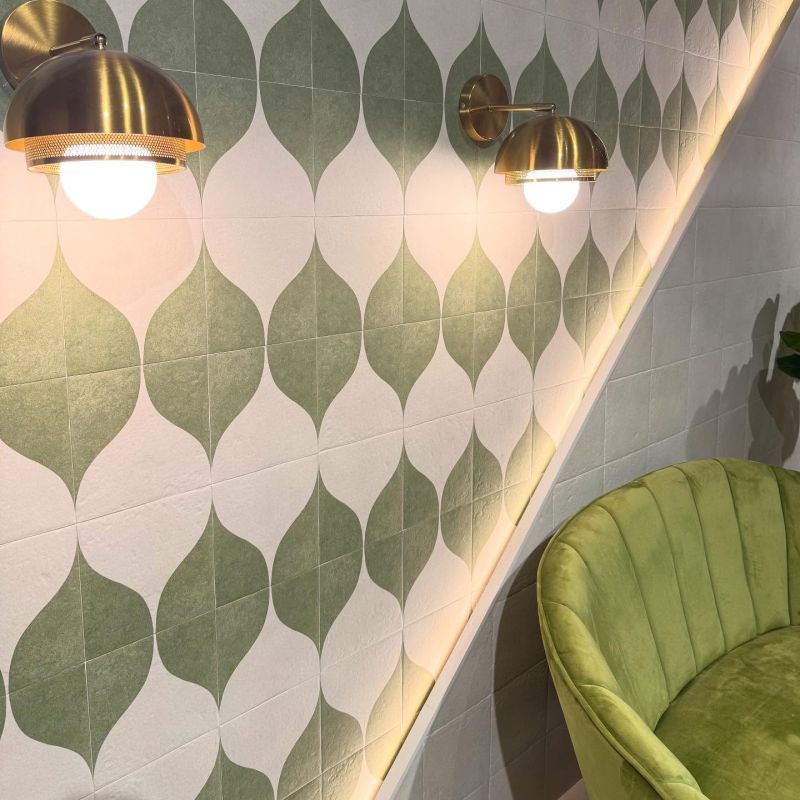 Decor Green Two 20x20